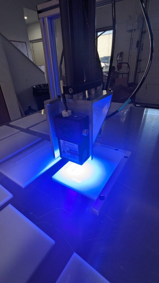 Power supply on dispensing sytem